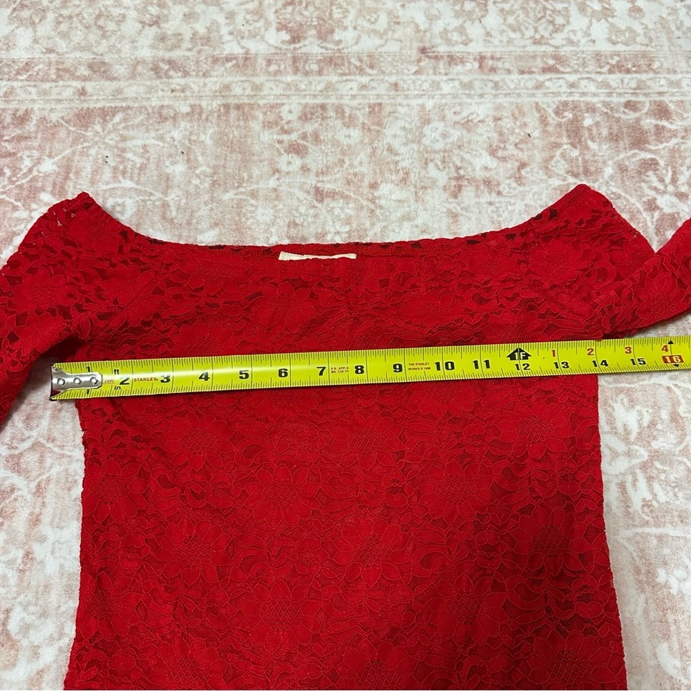 Red Lace Off The Shoulder Long Sleeve Top - Picture 7 of 8